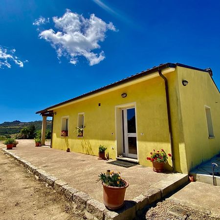 San Leonardo Country House Calangianus Εξωτερικό φωτογραφία